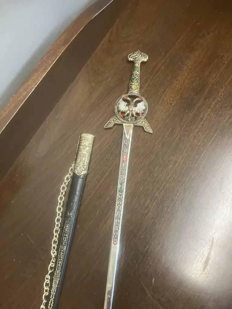 Decorative 47cm Sword With Engraved Blade And Sheath Image 1++