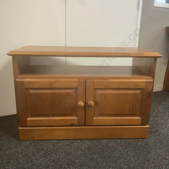Pine 2 Drawer TV Stand On Wheels Ex Big Save Furniture. H60 W94 D45cm