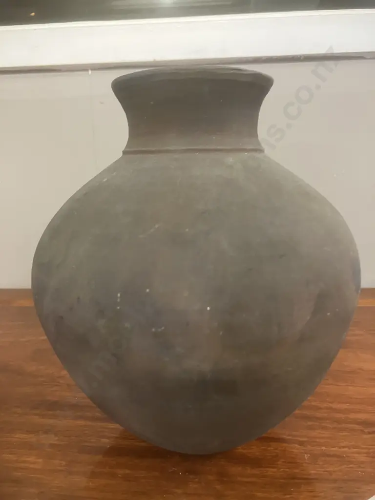 Penny Evans - Raku Studio Pottery Vase. Image 1++