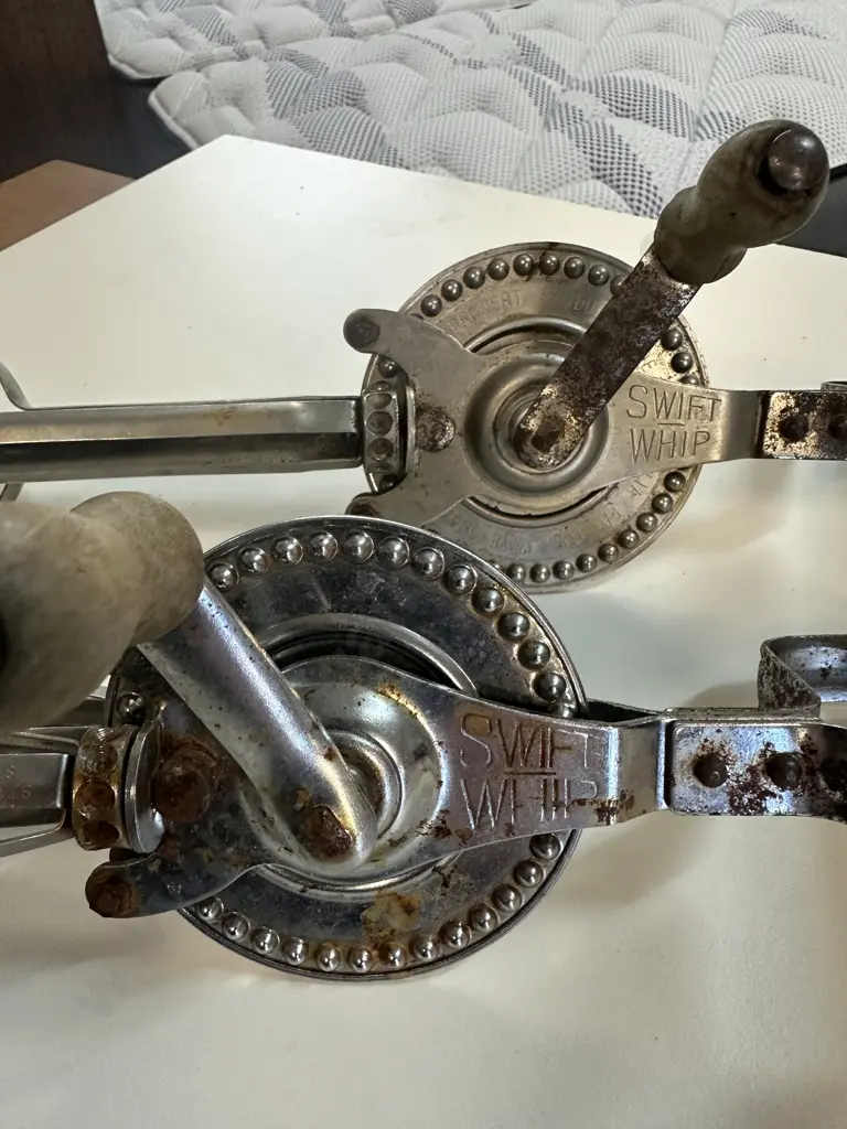 Pair Of Vintage 'Swift Whip' Double Egg Beaters Image 1++