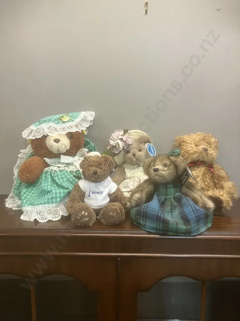 Teddy Bears Including Russ 'Gregory' & Bella in Campbell Tartan Image 1++