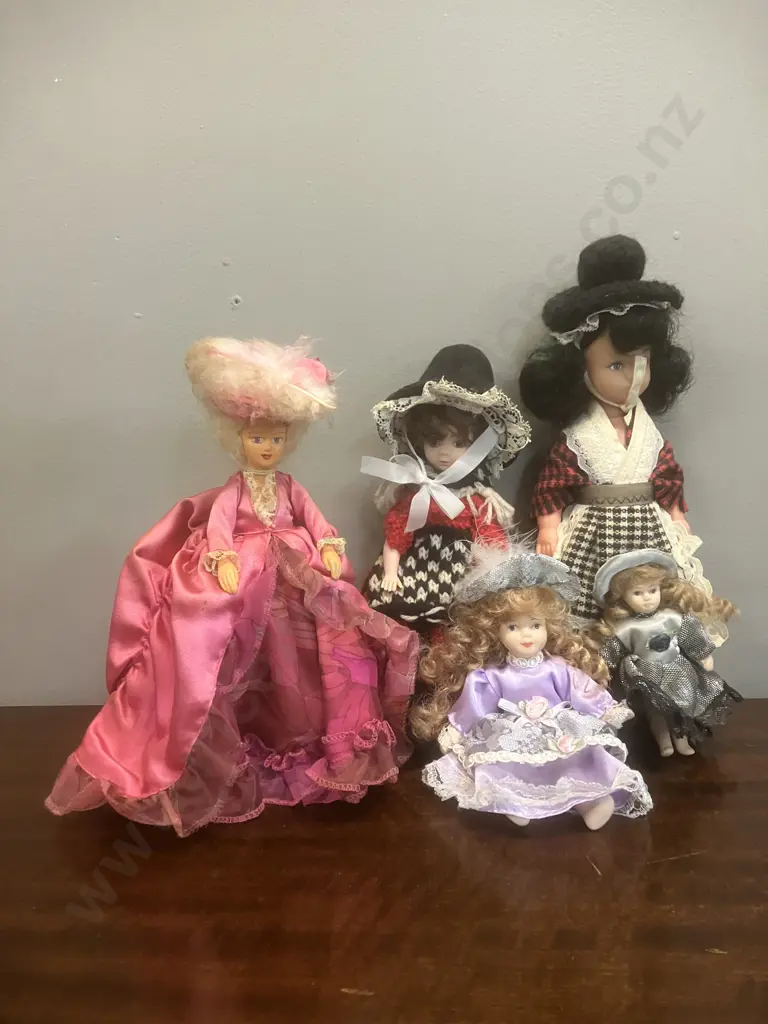 Five Vintage Dolls Including Peggy Nisbet England Etc Image 1++