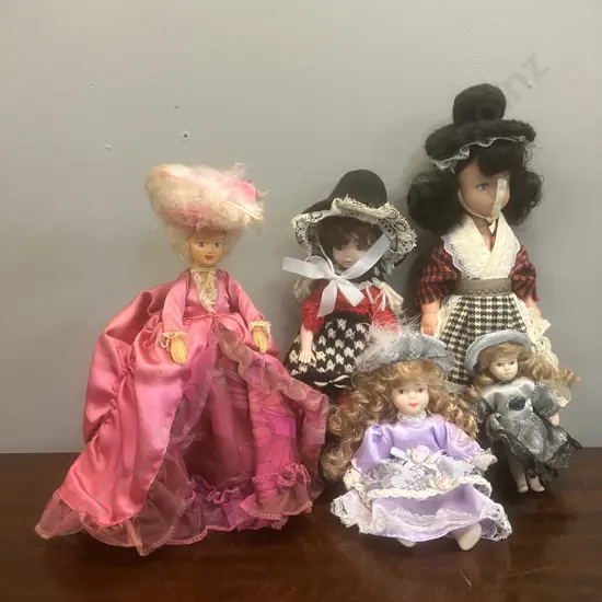Five Vintage Dolls Including Peggy Nisbet England Etc