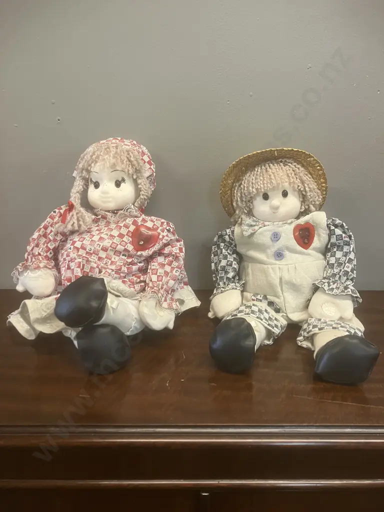 Pair of Raggedy Anne Type Dolls Image 1++