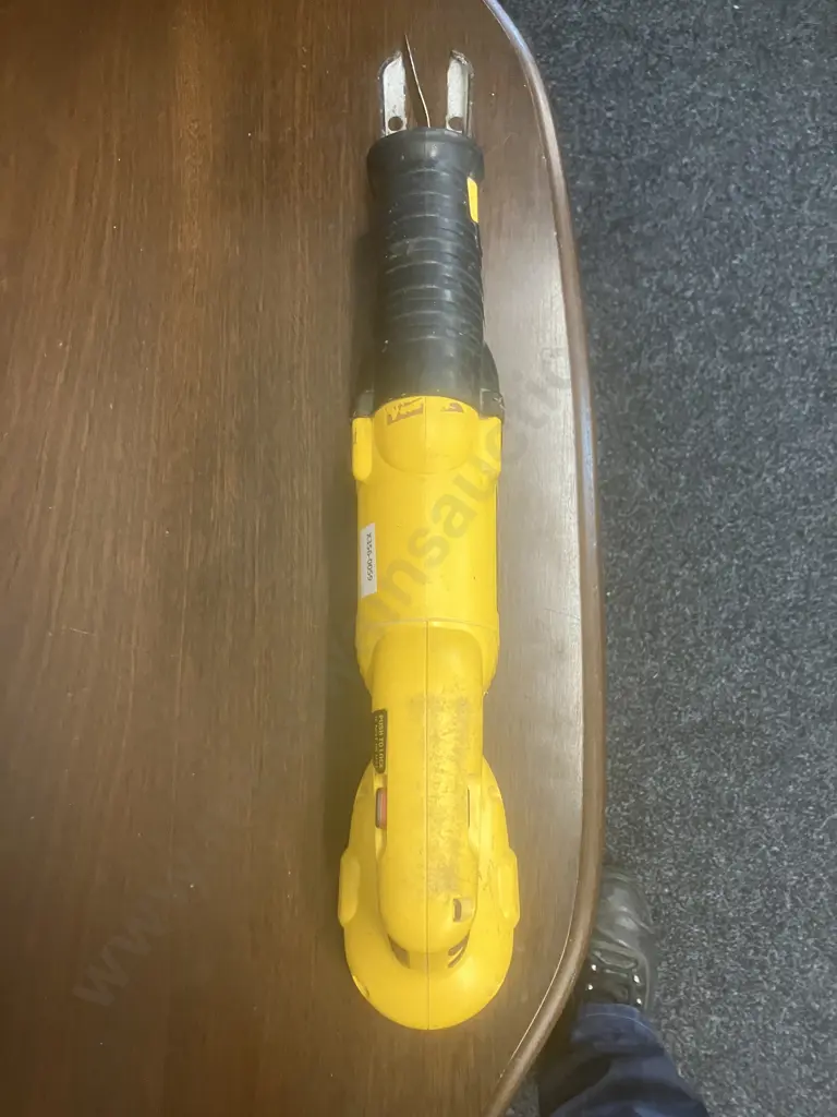 DeWALT DW938 18V Variable Speed Reciprocating Saw Skin Image 1++