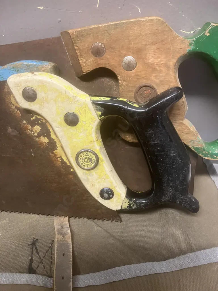 Disston Handsaws - D-9 'Masterpiece' Skew-Back Style, D-8 Etched Panel Saw, D-8 Rip Saw - Canada With Saw Bag Image 1++