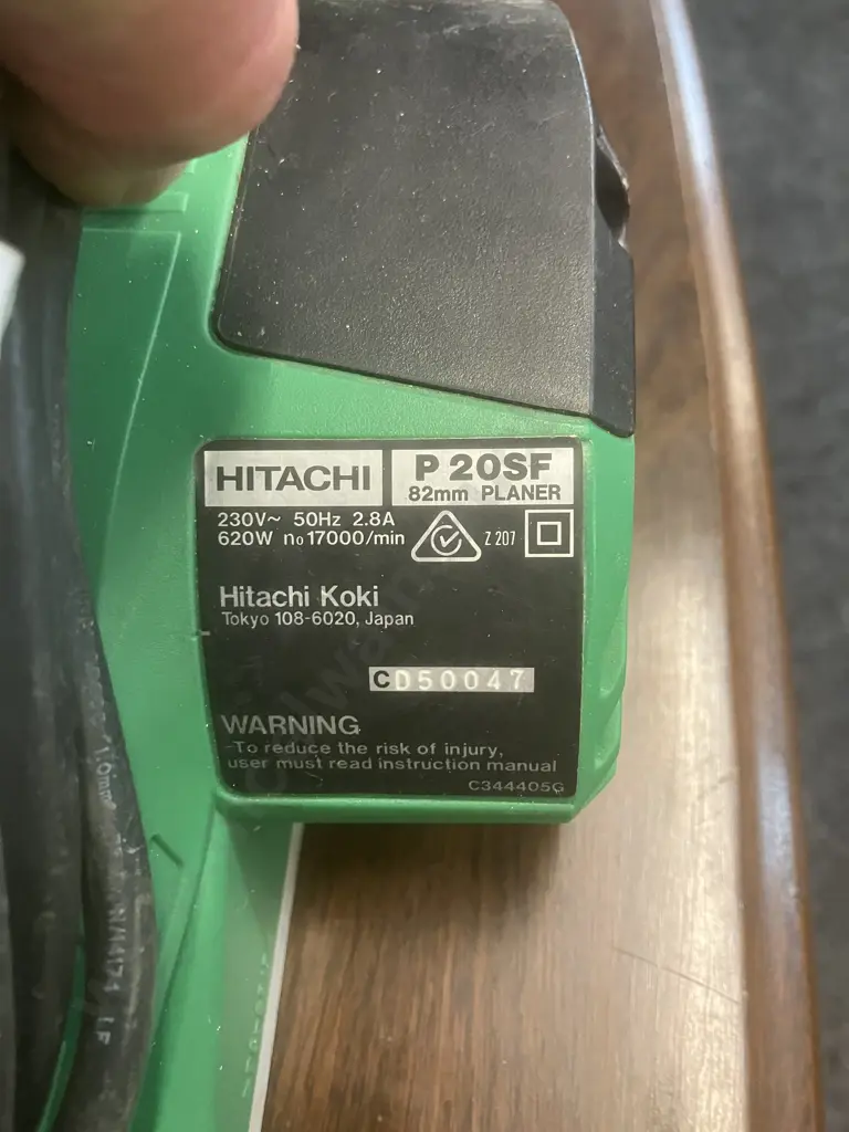 Hitachi 82MM 620W Electric Planer Model P20SF Image 1++