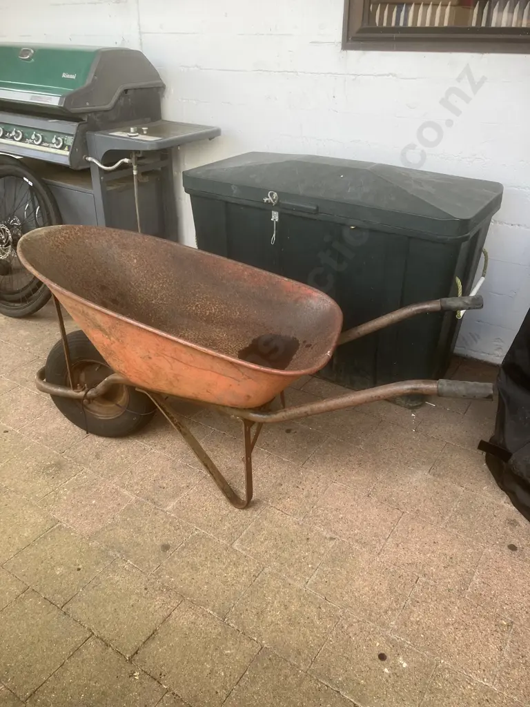 Steel Wheelbarrow With Rubber Tyre Image 1++