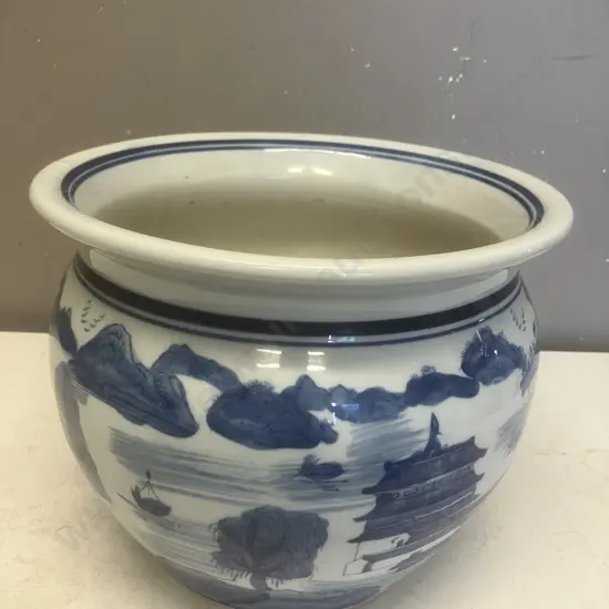 Plant Pot With Blue & White Asian Boat Scene. 22 x 28cm
