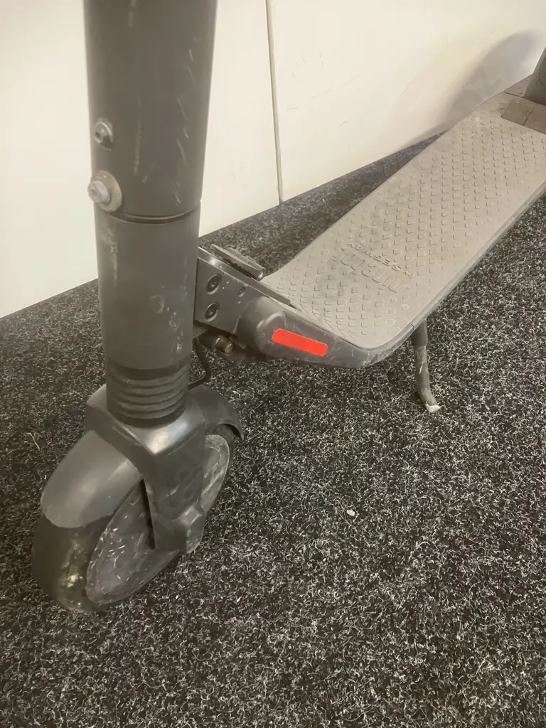 Segway Ninebot ES2 Electric Kick Scooter With Charger Image 1++