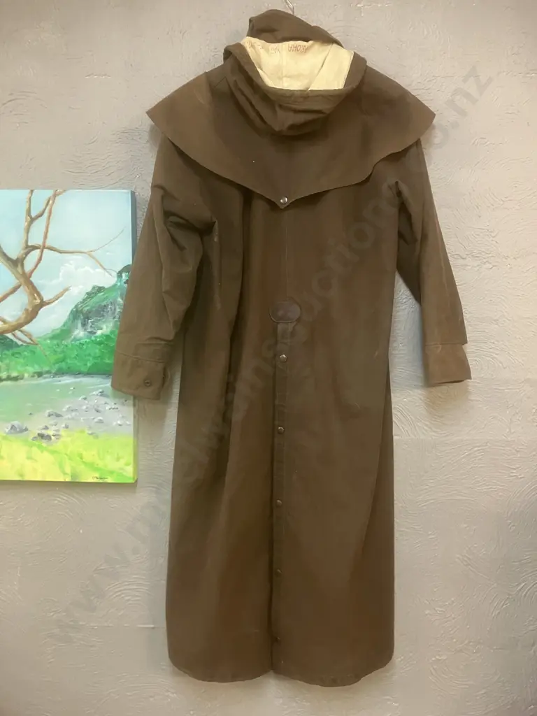Circle M Brand (NZ) Full Length Oilskin Saddlecoat With Snap-on Hood - Size SM Image 1++