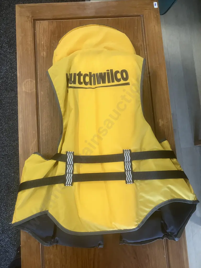 Hutchwilco Mariner Classic Adult XL Lifejacket - 402 In-Shore Waters Image 1++