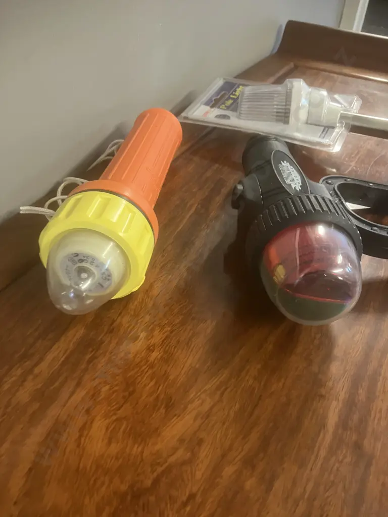 Shoreline Narine Clamp-On Bow Light - LED Bi-Colour, Lalizas 23cm Folding Anchor Light Novel Light NF-131P Flashlight Image 1++