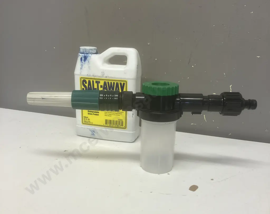 Salt-Away Mixer Unit 177ml With 946ml Concentrate Container (1/4 Full?) Image 1++
