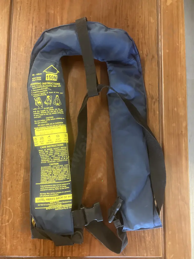 ULTRA Adult AS4758 Manual Inflatable PFD - 80-140cm 40Kgs And Over Image 1++