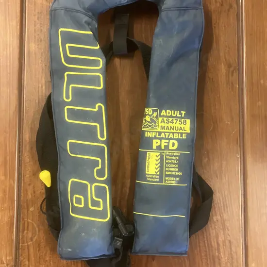 ULTRA Adult AS4758 Manual Inflatable PFD - 80-140cm 40Kgs And Over