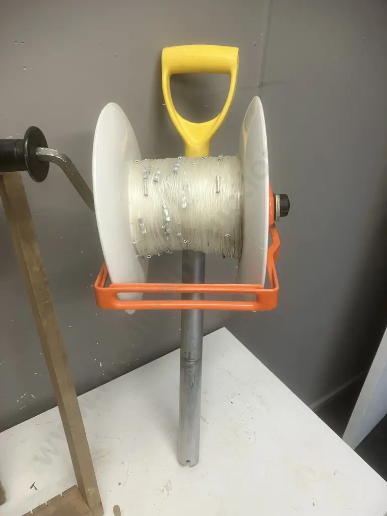 Geared Reel With Boat Bracket, Longline & Pair of Trace Racks With Some Traces Image 1++