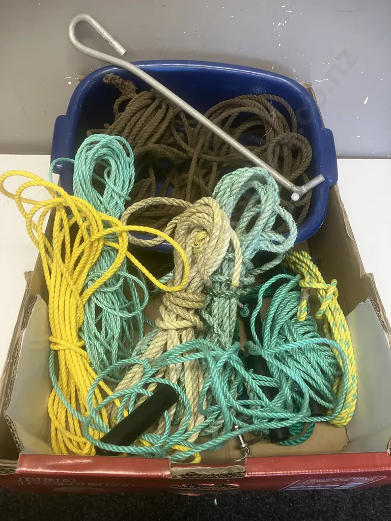 Assorted Ropes Etc Image 1++