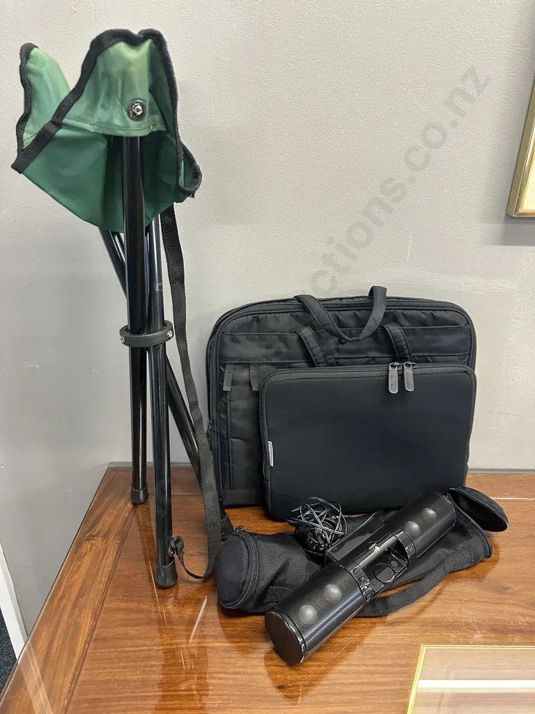 Logiitech Mm32 Speakers Model S-0218A, Design Co Ipad Bag, Laptop Bag & Stool Image 1++
