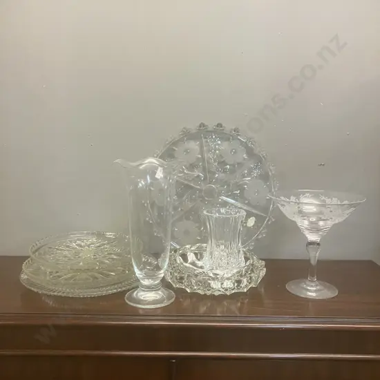 Assorted Glass & Crystal Items
