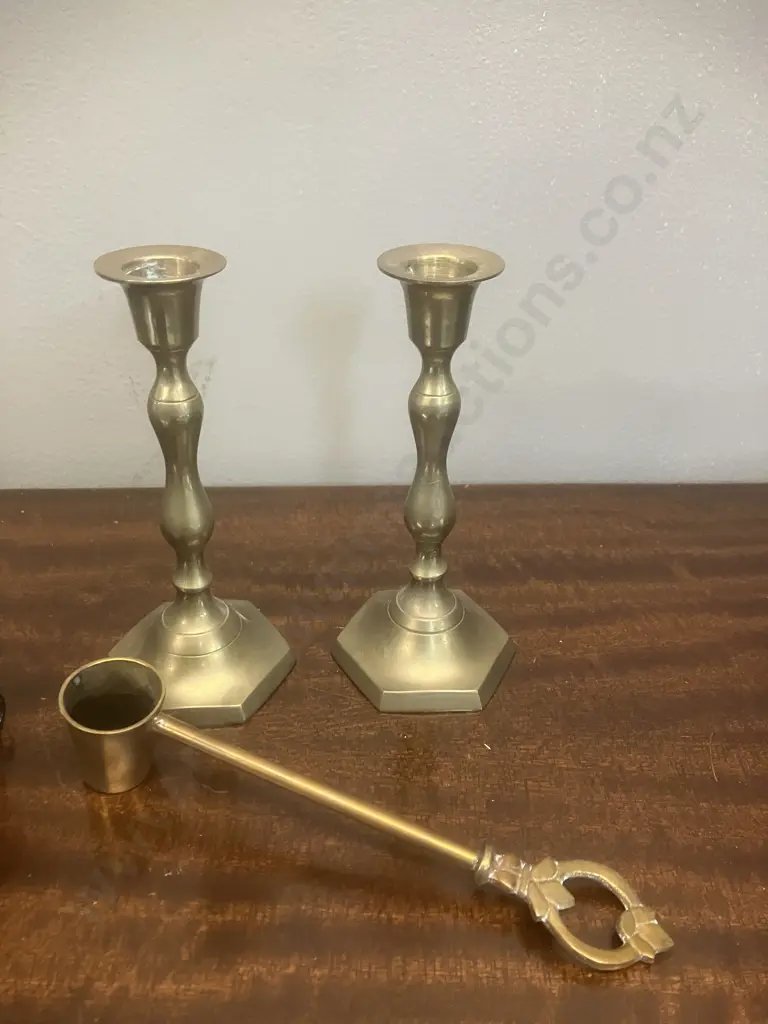 Assorted Brass Items Image 1++