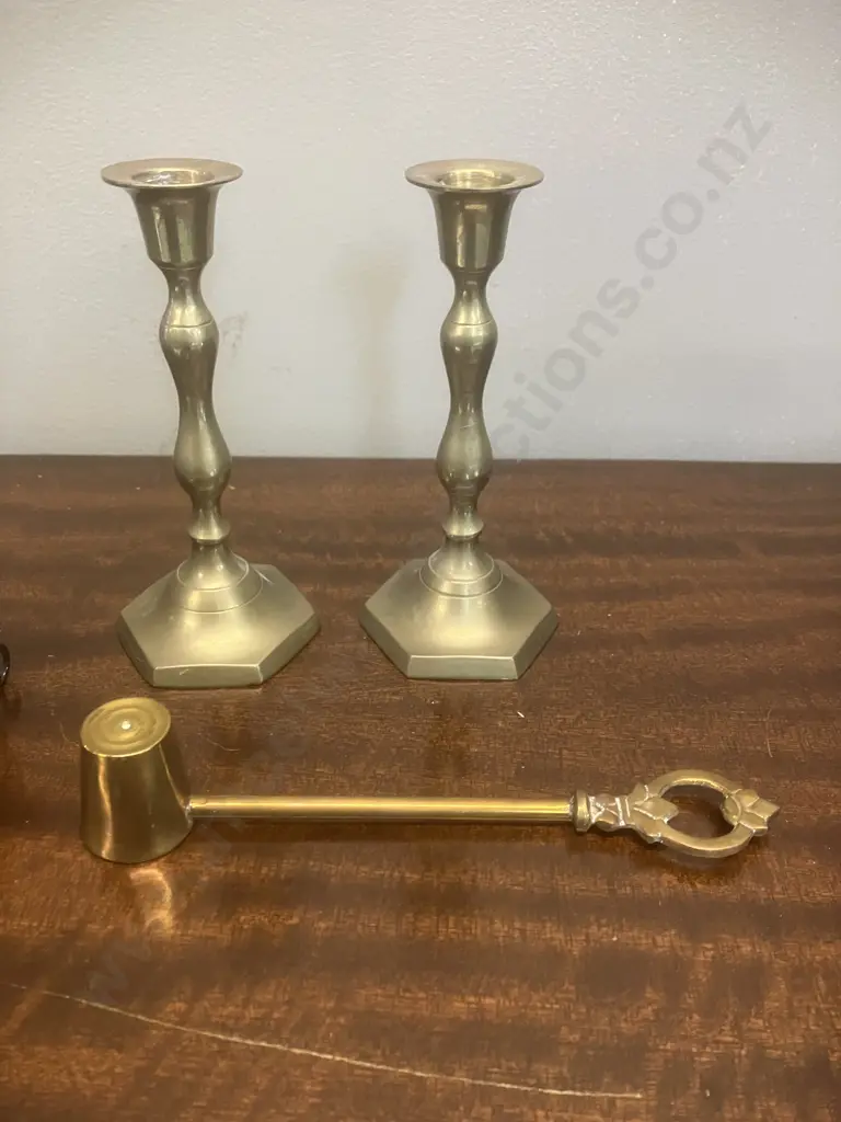 Assorted Brass Items Image 1++