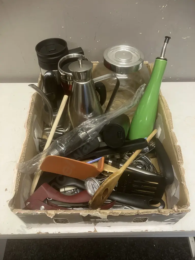 Box Lot - Kitchen Utensils, Go-Cups Etc Image 1++