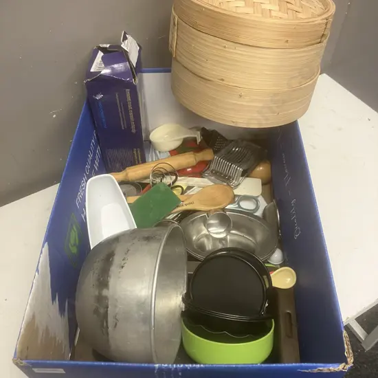 Box Lot - Bakeware, Dumpling Steamer Etc