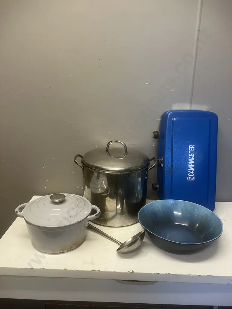 Enamelled Cast Casserole With Lid, Stock Pot With Lid, Ladle, Bowl, Campmaster Gas Cooker Image 1++