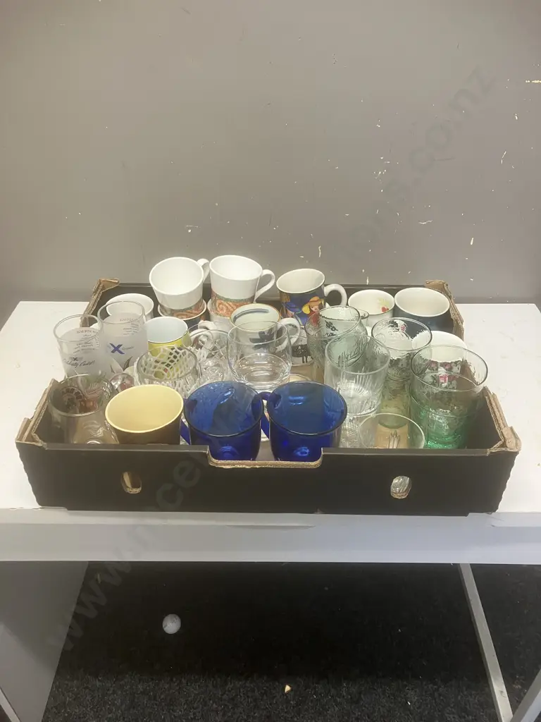 Box Lot - Cups & Glasses Image 1++