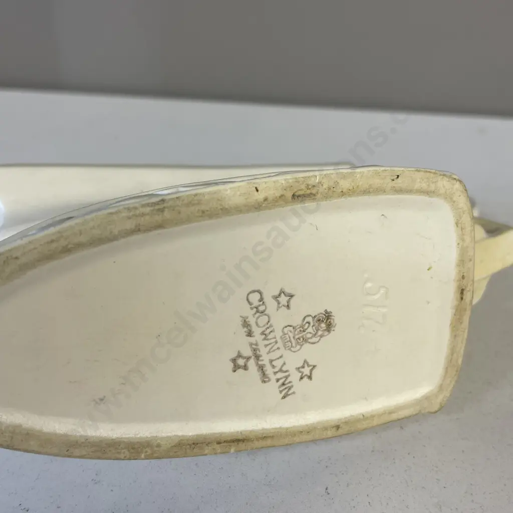 Rare Crown Lynn Handpotted Spinning Wheel Post Vase (repair as shown in photos) Image 1++