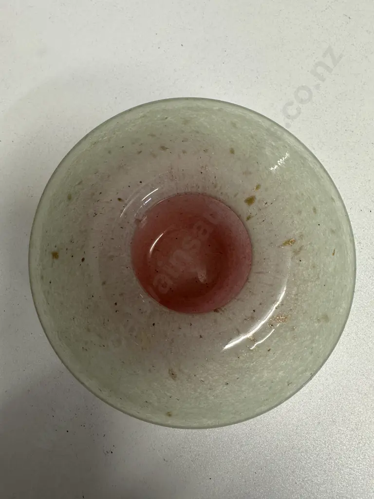 Vintage Mushroom/Hat Art Glass Vase. H10cm Dia10cm Image 1++