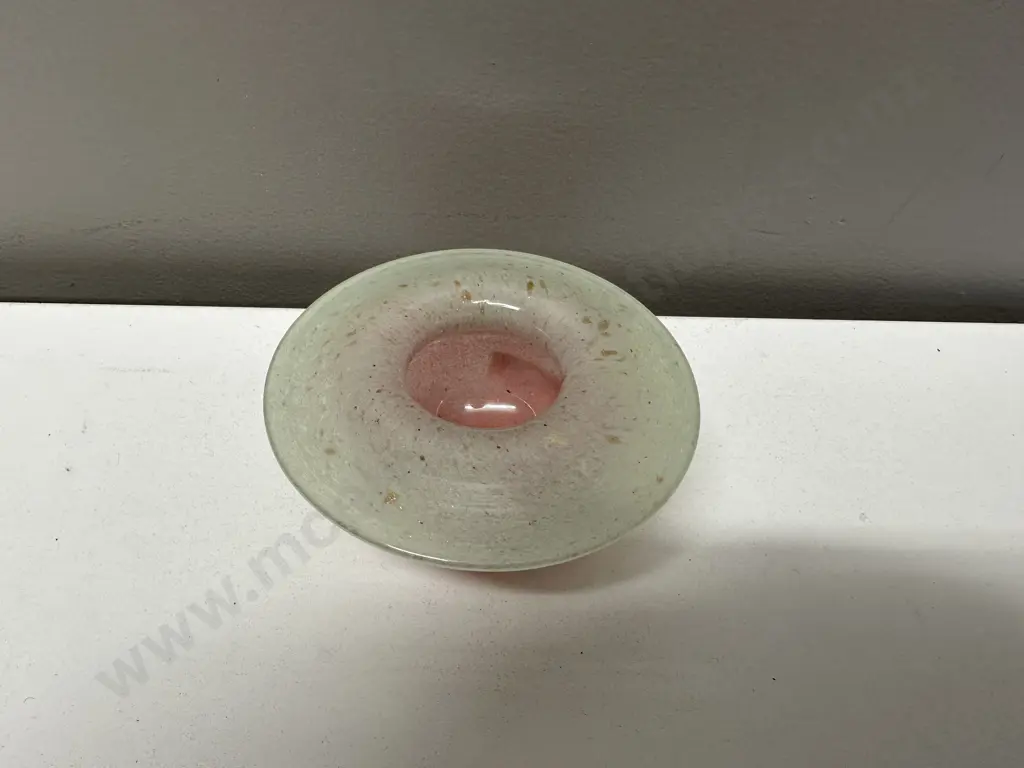 Vintage Mushroom/Hat Art Glass Vase. H10cm Dia10cm Image 1++