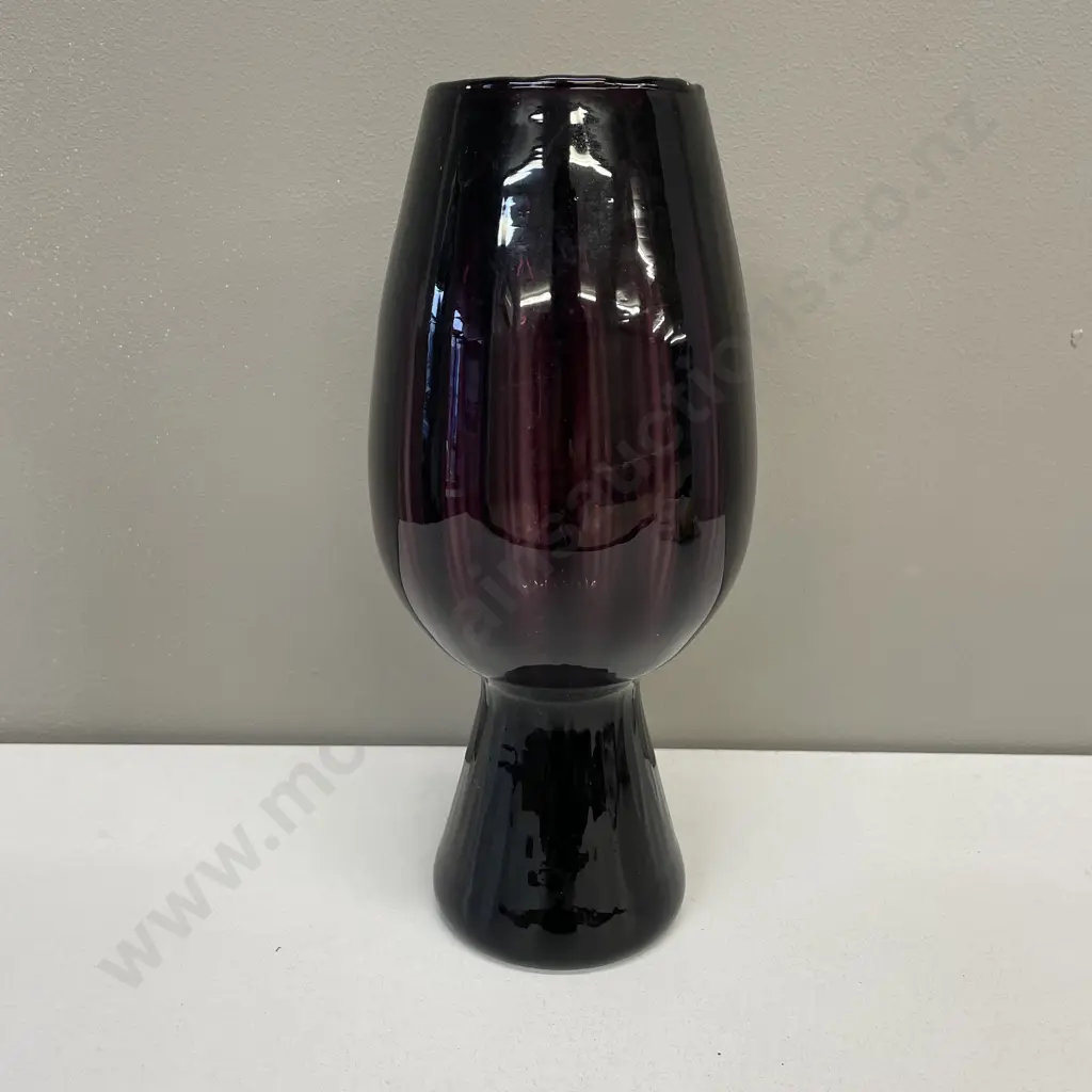 Vintage Christina Italian Art Glass Chalice Vase. Purple. H27 Image 1++