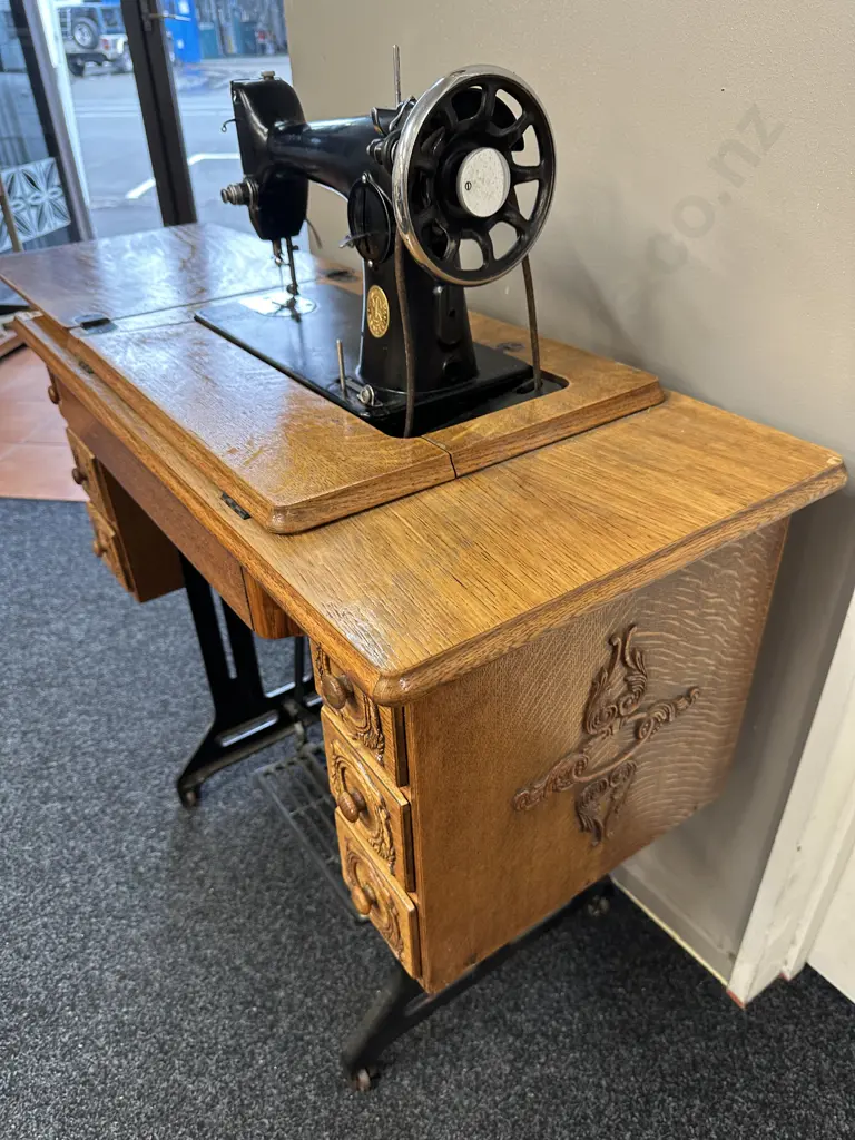 1936 Singer Treadle Sewing Machine, Working Condition, #EA856507, H44 W185 D73cm Image 1++