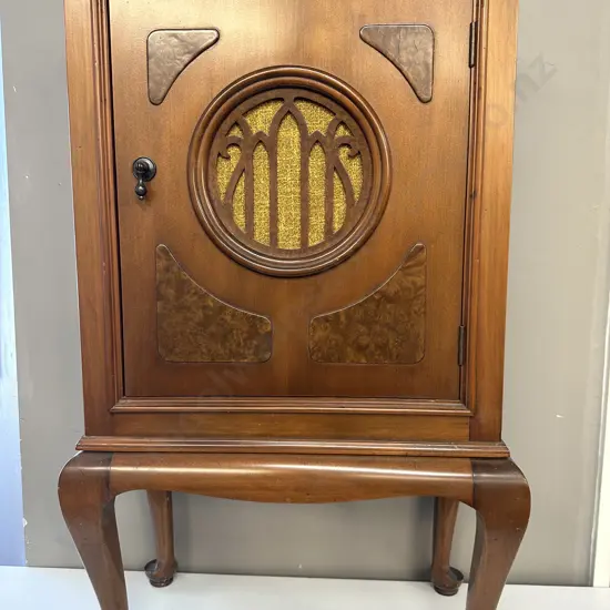 Antique Cabinet. Single door, cabriole legs, burr detail, fixed shelf. H87 W49 D29cm