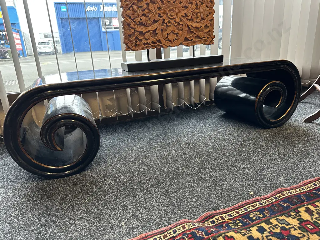 Large Chinese Black Lacquered Scroll Table, Elm Wood, Shanxi, H35 W134 D35cm Image 1++