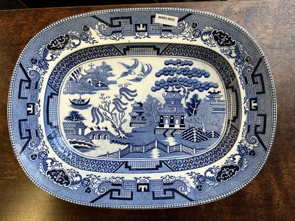 Trio of Antique Blue and White Willow Pattern Platters. Graduating Sizes 37 x 27cm,39 x 30cm,48 x 35cm Image 1++