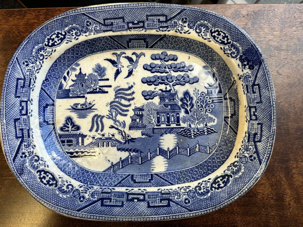 Trio of Antique Blue and White Willow Pattern Platters. Graduating Sizes 37 x 27cm,39 x 30cm,48 x 35cm Image 1++
