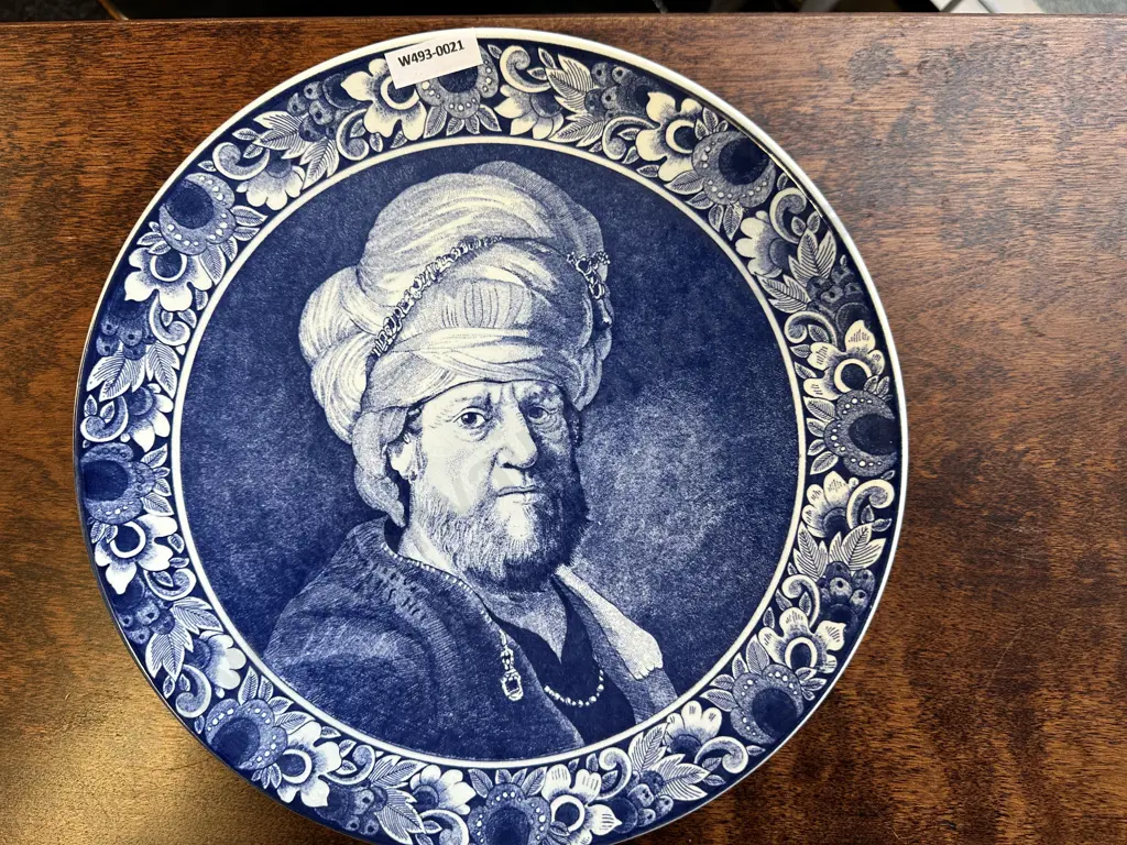 Vintage Delft Holland Handpainted blue and white Large Display Plate. Dia 29.5cm Image 1++