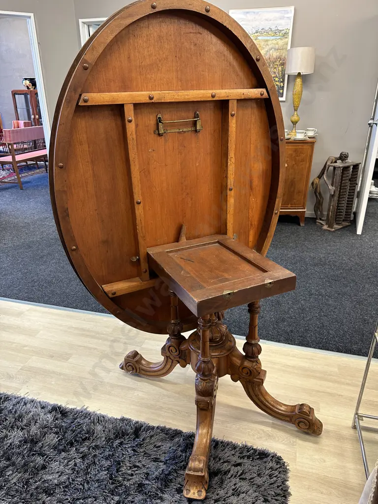 Heavily carved oval Ornate Burr Walnut Quad Pedestal Lou Table. Original castors, brass latches H74 L135 W100 Image 1++