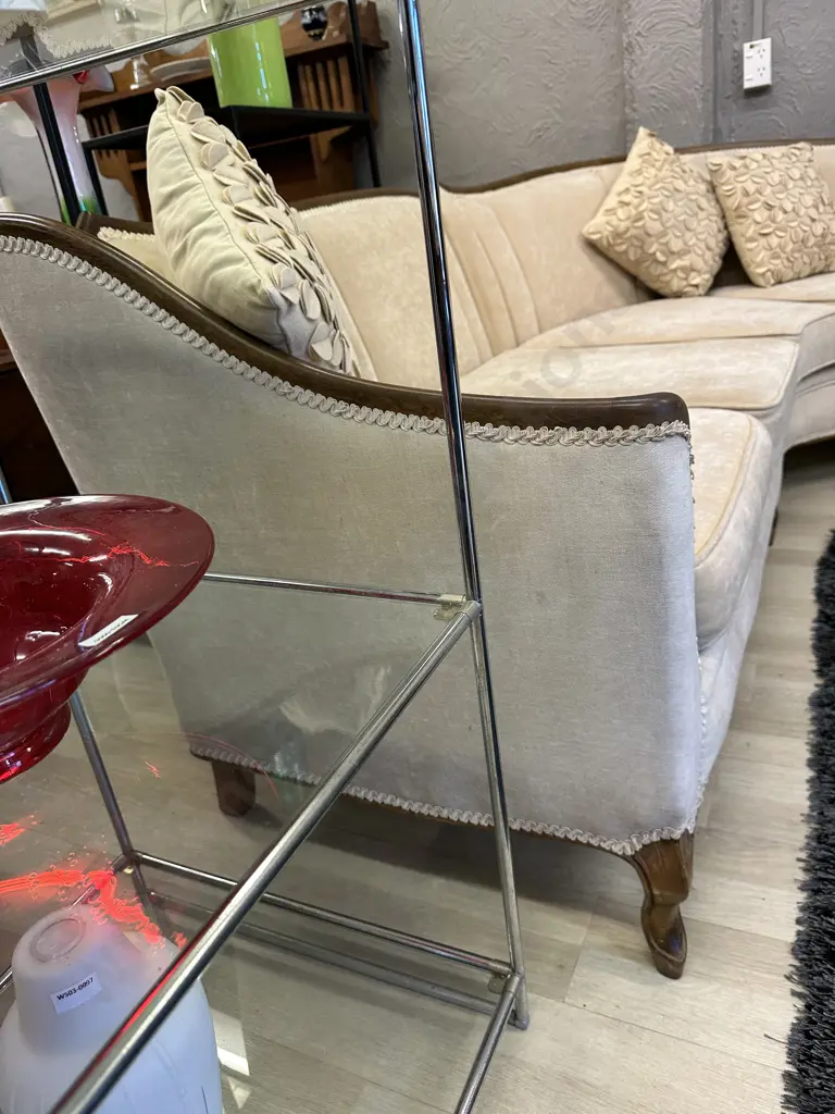 Stunning Framed Mahogany 3 pce Corner Suite. Plush caramel upholstery. carved hoofed legs Image 1++