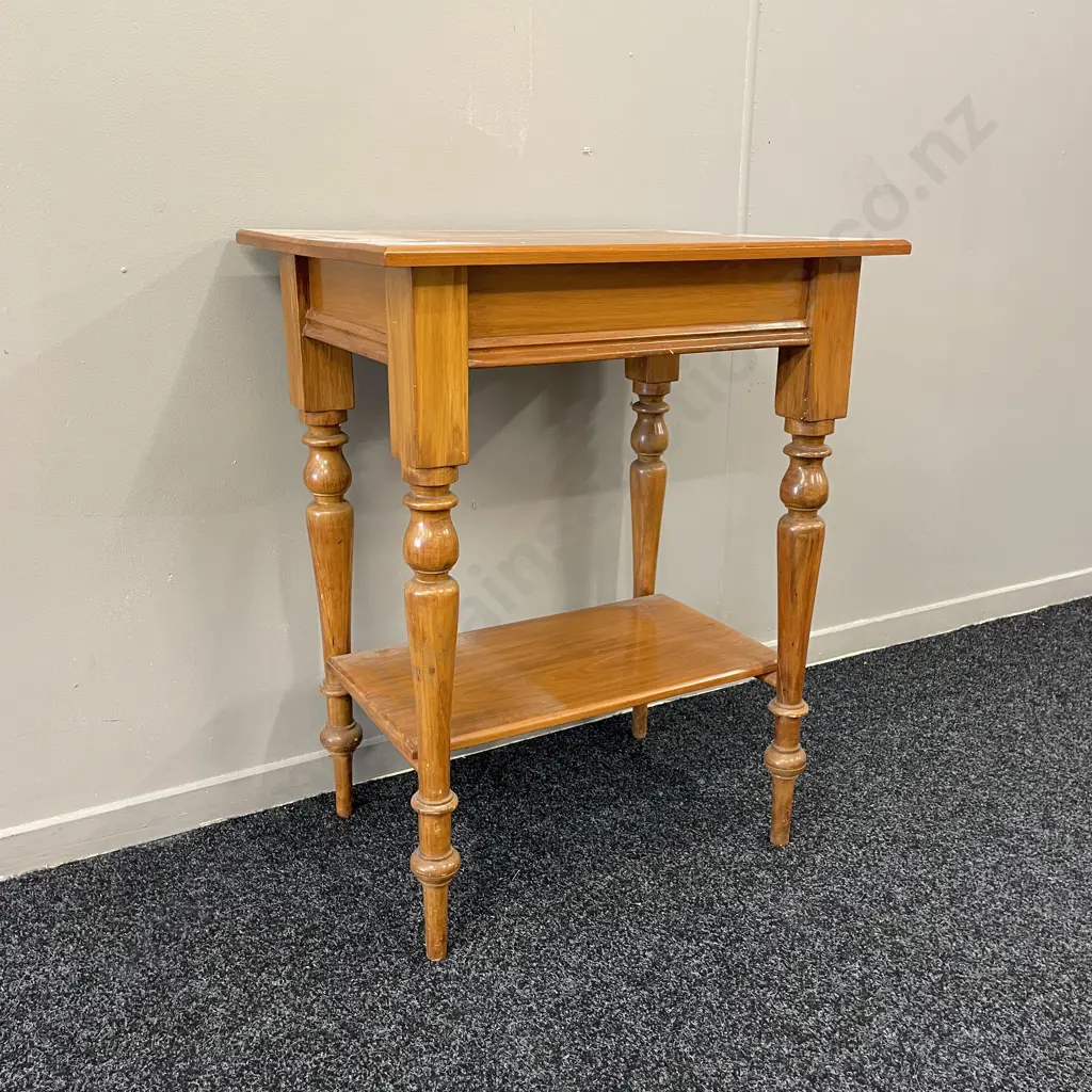 Vintage Solid Wood Occassional Table. Turned Legs, base shelf H76 Top 61 x 46cm Image 1++