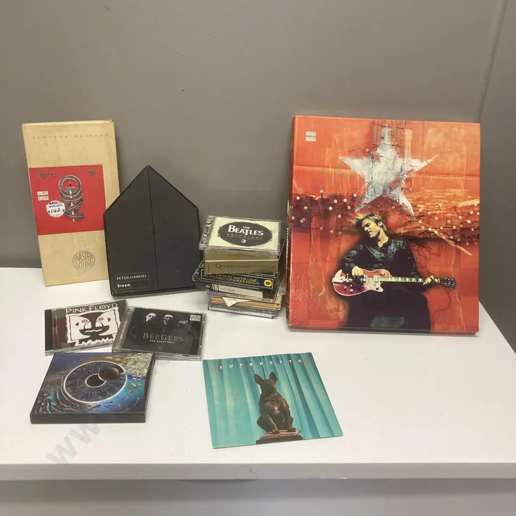 Selection of CD's including Pink Floyd, Bryan Adams, Queen etc Image 1++