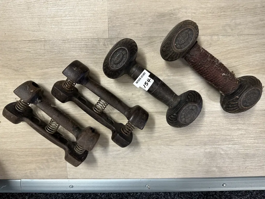 Two Pairs of Vintage Sandows Cast Iron Dumbells Image 1++