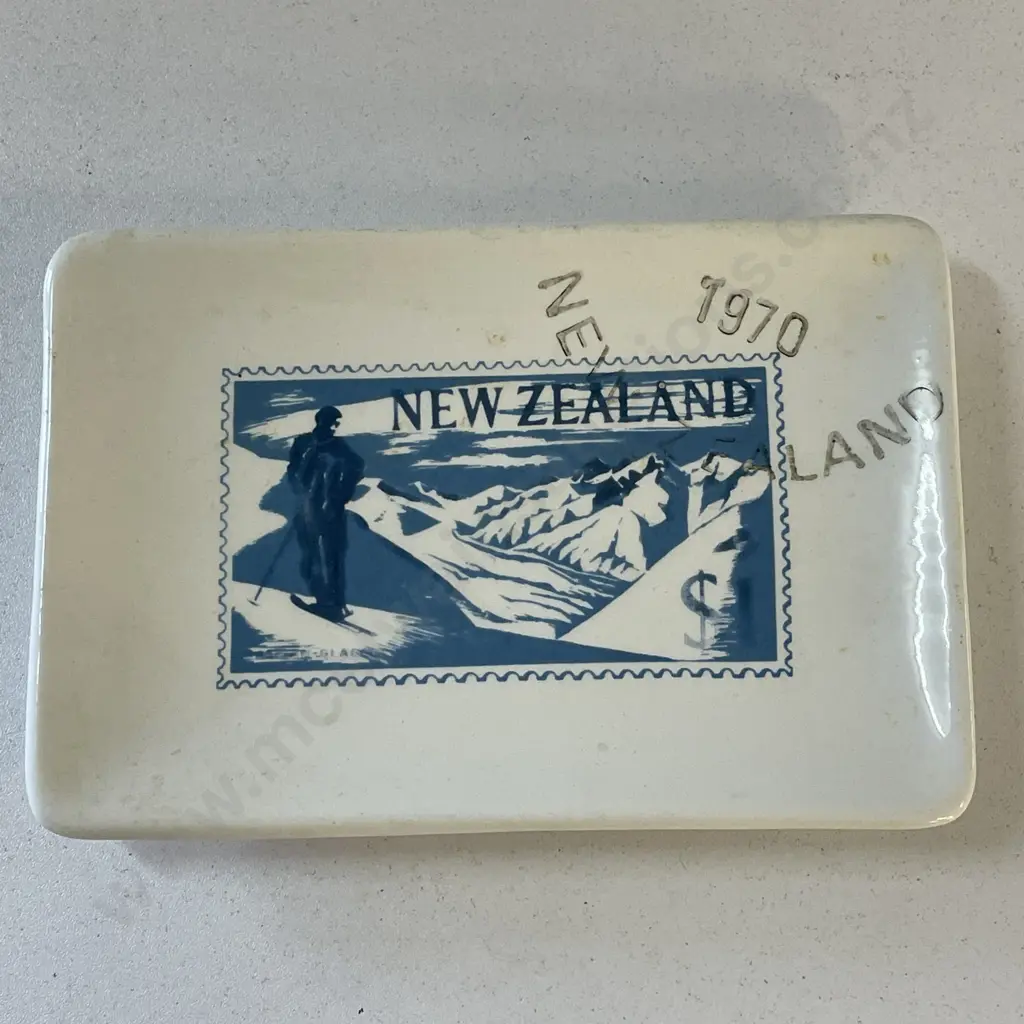 Rare Crown Lynn stamp dish. 1970. 14 x 9cm Image 1++