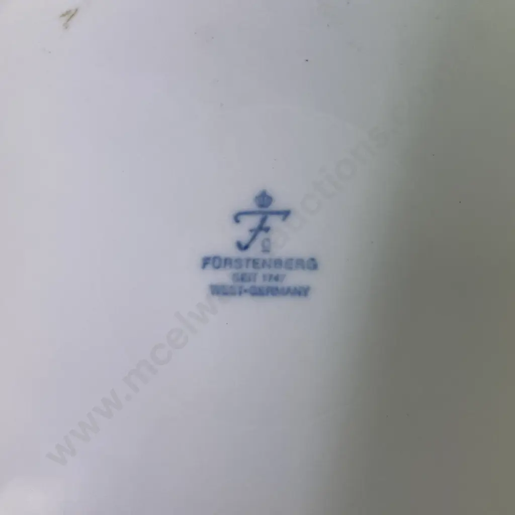 West German gilt wood framed porcelain plate with handpainted poppies. Dia30cm Image 1++