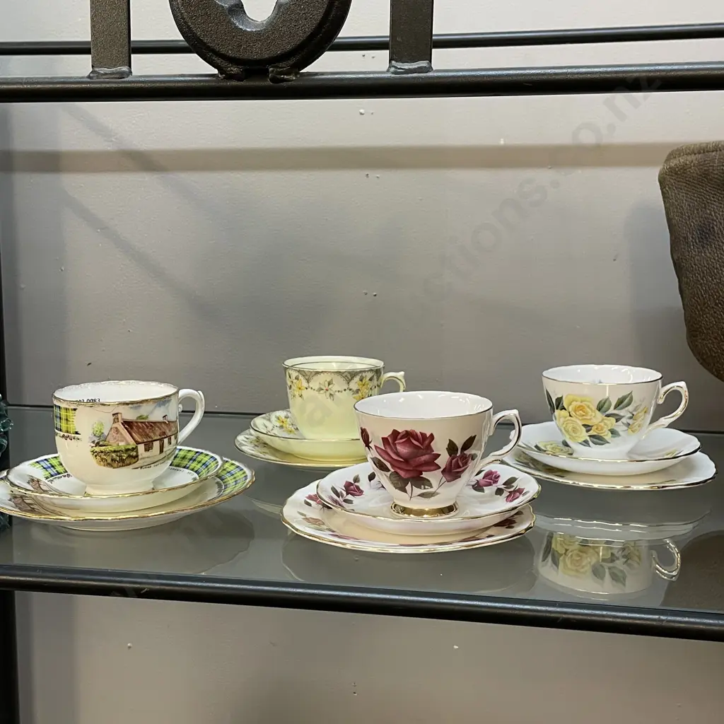 Assorted English Trios Image 1++