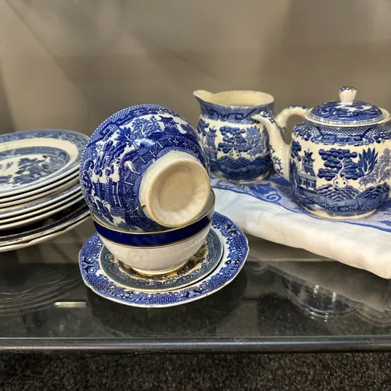 Selection Of Blue & White Flo Ware Including Tea pot Etc 