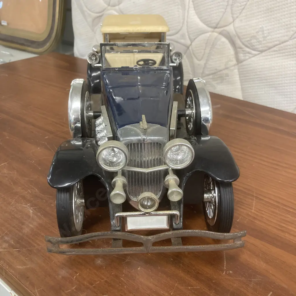 Jim Beam 1934 Duesenberg Model J Car Convertible Liquor Decanter 48cm Blue & Cream Image 1++